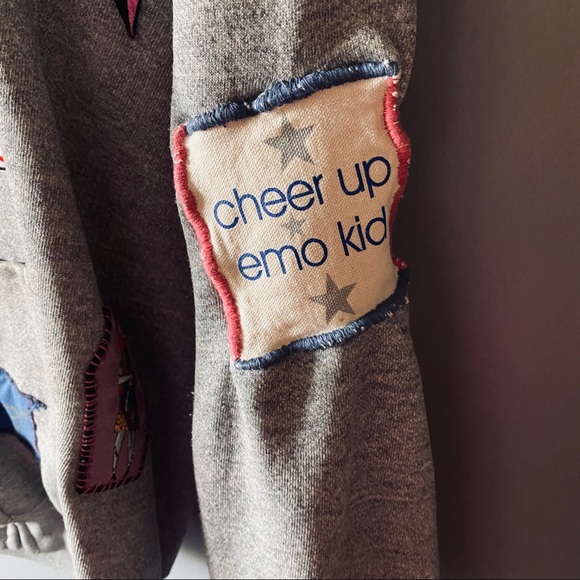 Gray patch zip up sweatshirt - Picture 5 of 13